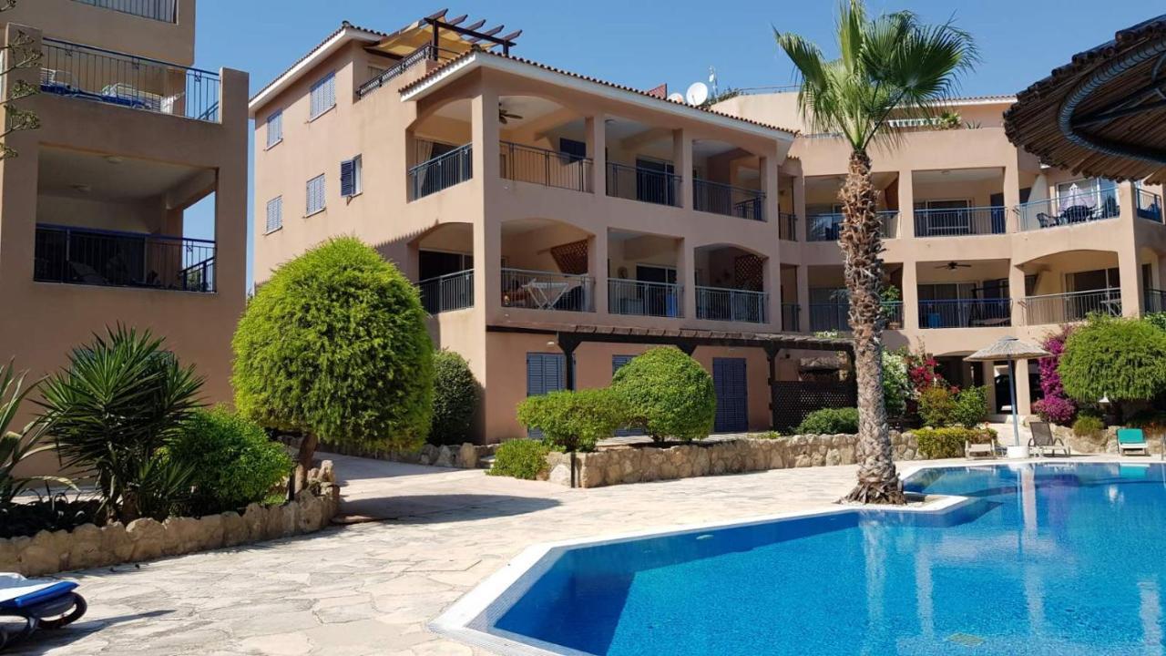 Paradise Gardens IV 2 Bd Amazing Apartment Paphos Exterior foto